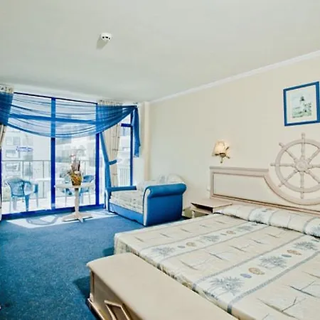 Hotell Chaika Metropol 4*